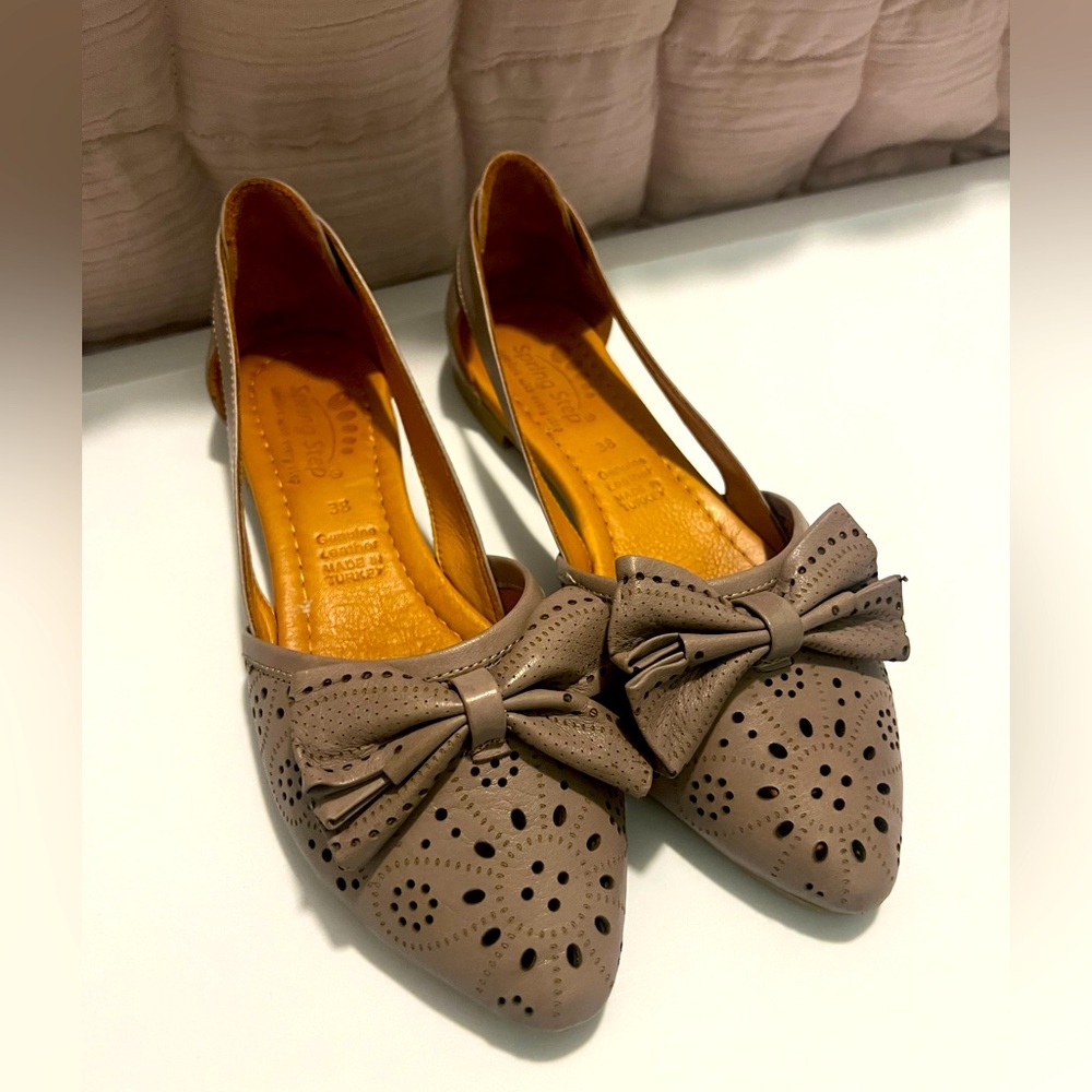 Elegant Bow Flats